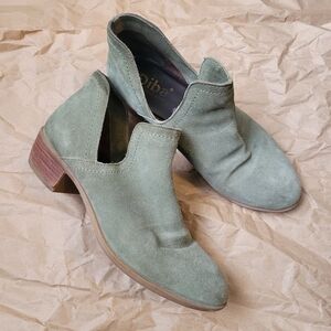 Diba Women's Green Suede Ankle Boots